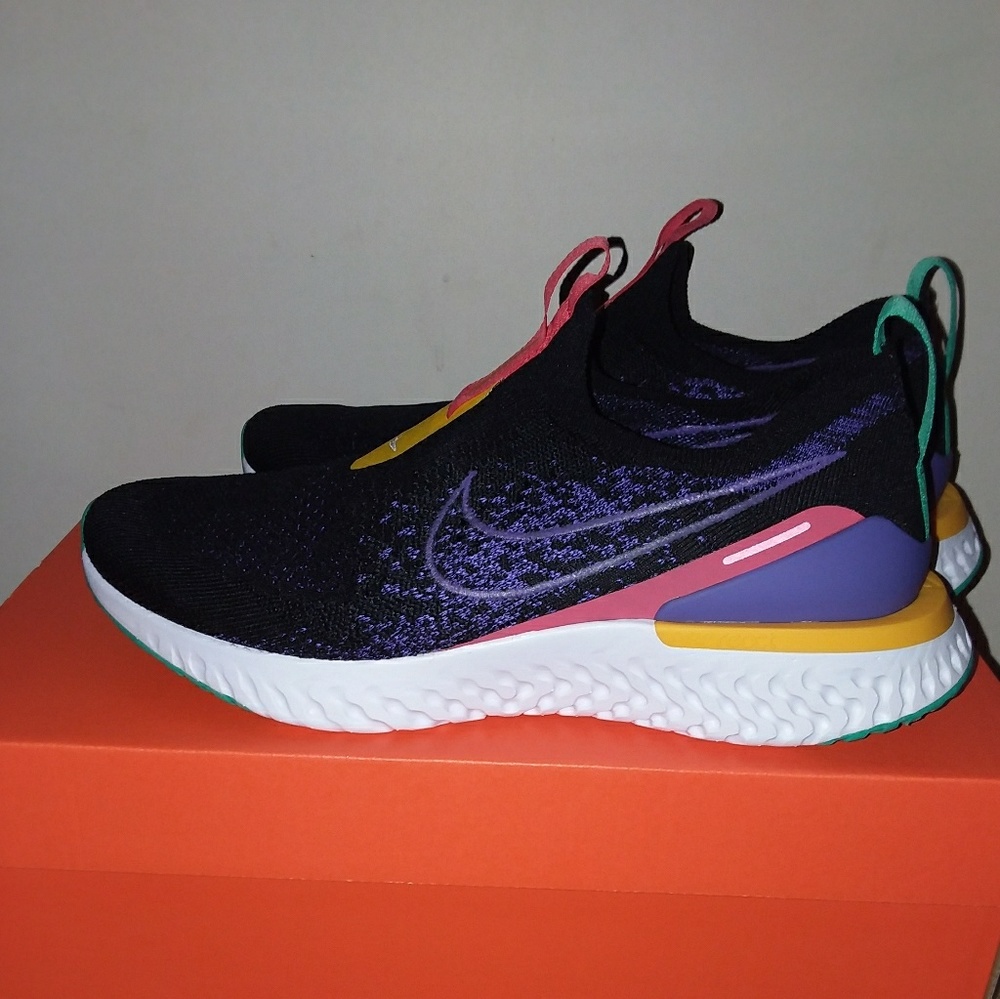 Nike Epic Phantom React Flyknit Running Shoes
